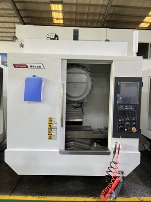 FANUC or Mitsubishi System Taiwan Spindle and Taiwan 21T Tool Magazine CNC Drilling Machine